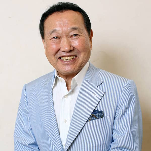 板东英二