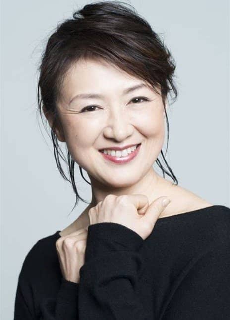 赤间麻里子